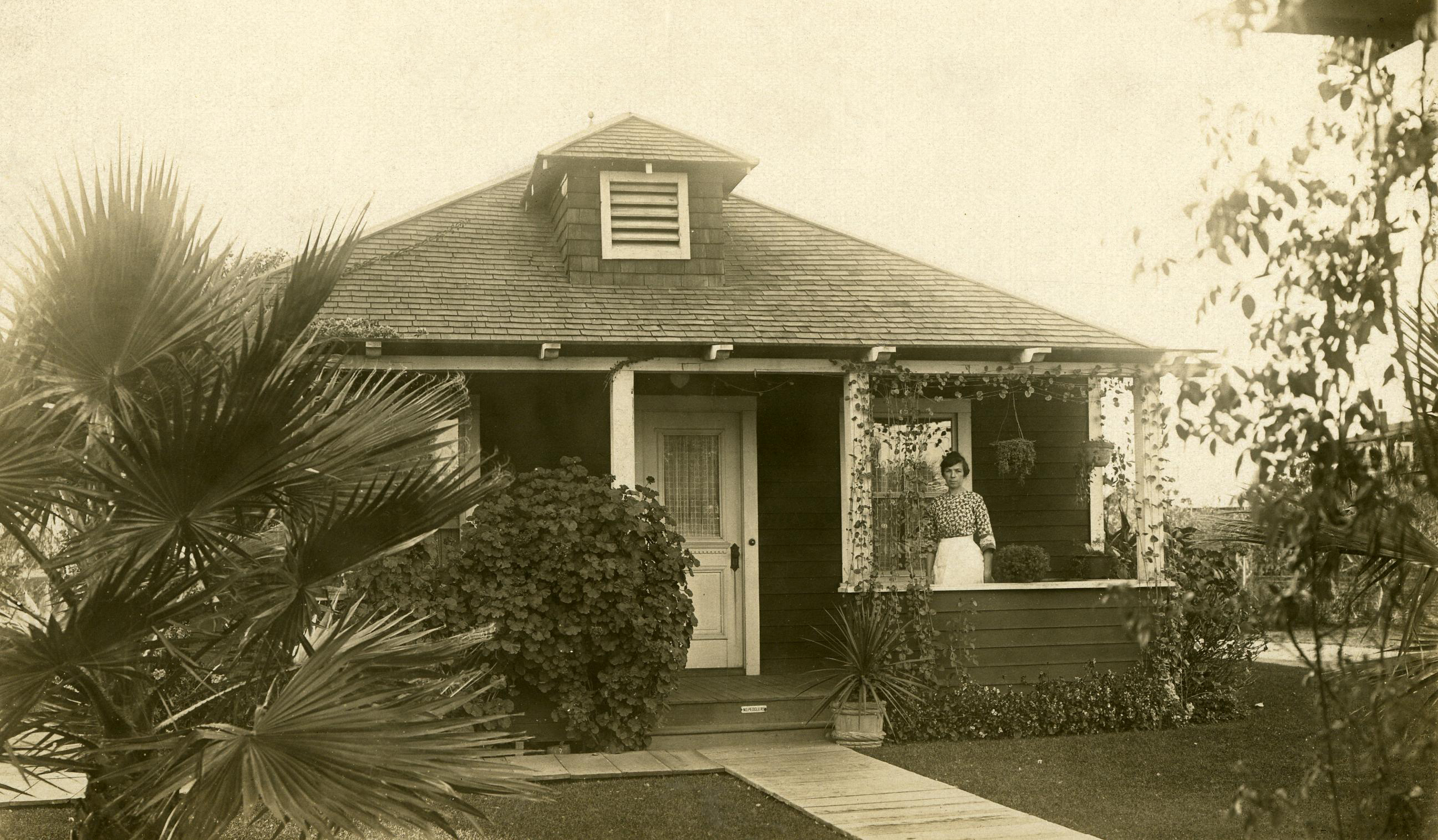 1912-First house of Jac & Julia Mertens- Flower Street. Birthplace of Genevieve & Madeline Mertens